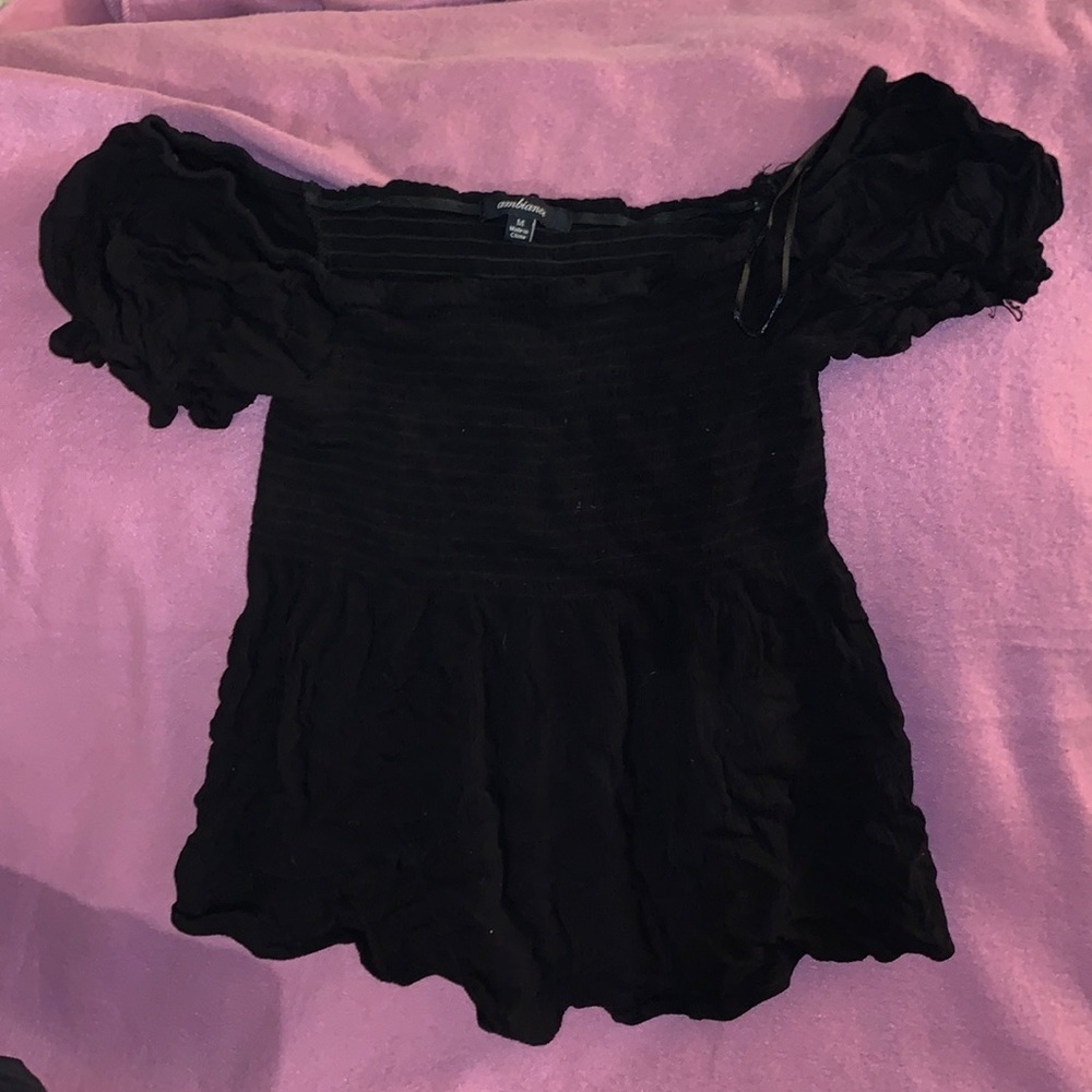 Scrunched lettuce top Off the shoulder top